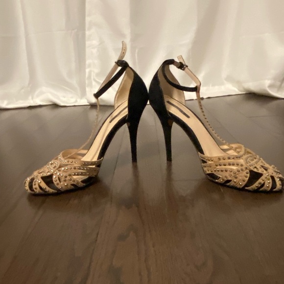 Dressy heels - Picture 2 of 3